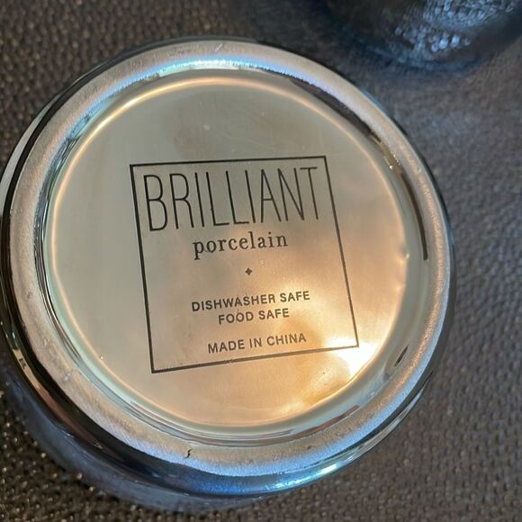 Brilliant Porcelain Ramekins set of four Silver colored - Picture 3 of 4